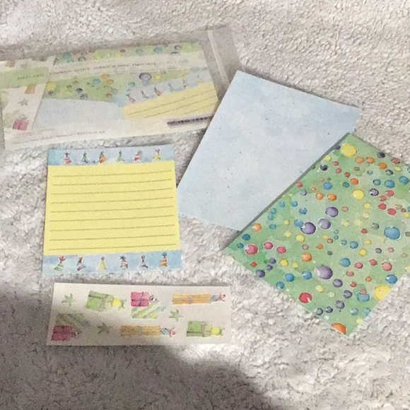 Creative Memories Party Hats - Picture 1 of 4